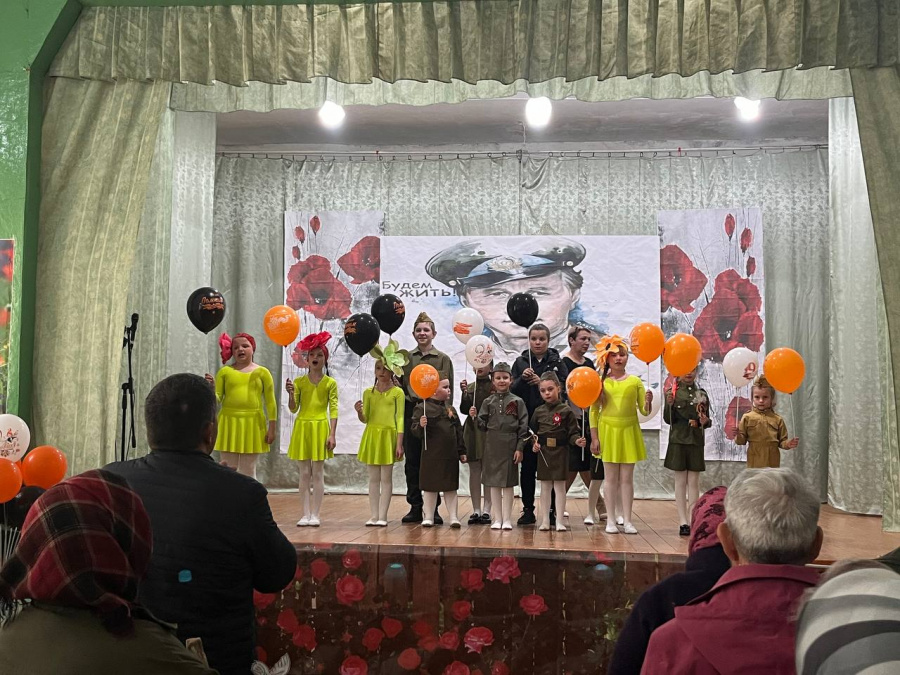 9 мая на территории 2-Абрамовского СДК состоялся праздничный концерт, посвящённый Дню Победы. 