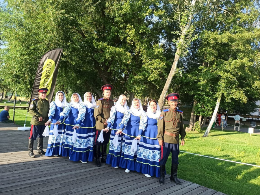 Творческие коллективы МКУ "КДЦ" не только стали участниками, но и победителями VII Межрегионального фестиваля-конкурса казачьей культуры «Собирались казаченьки» Творческие коллективы МКУ "КДЦ" не только стали участниками, но и победителями VII Межрегионального фестиваля-конкурса казачьей культуры «Собирались казаченьки»
