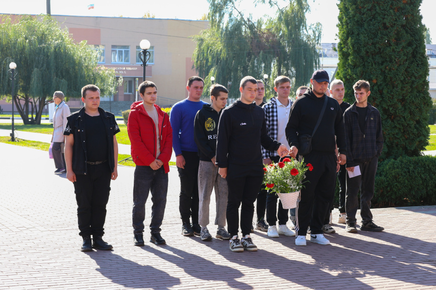 Сегодня в МКУ "КДЦ" прошёл «День призывника»