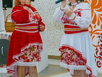 Пахнет яблоками Русь - унеслась далеко грусть!