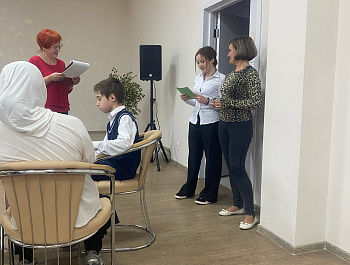 Музыкально-поэтический клуб «Полет души» (руководитель Светлана Насонова) пригласил юных поэтов на мастер-класс по стихосложению "Волшебство поэтических строк"