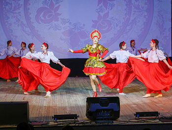 Бойко! Весело! Задорно! В Таловой прошел яркий праздник танца!