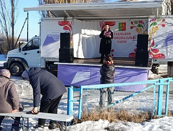 Праздничный концерт «Весенняя симфония» в честь Международного женского дня.