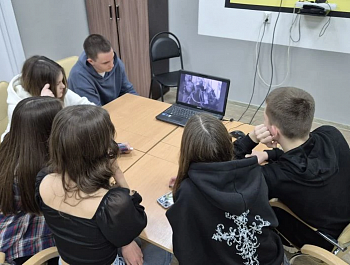 Просмотр фильма "Минин и Пожарский".