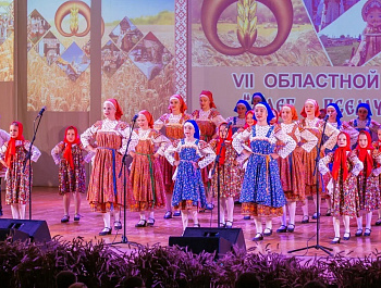 Творческие коллективы Таловского муниципального района стали лауреатами VII Областного фестиваля «Хлеб — всему голова», который прошел 19 августа в г. Калач.