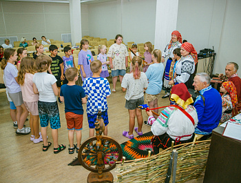 «День русской балалайки»