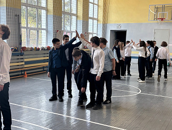 Назад к истокам - старшеклассники МКУ Высоковская СОШ окунулись в атмосферу посиделок XIX века.