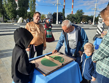 Участие в масштабном празднике, посвящённом Дню города и 300-летию Воронежской губернии.