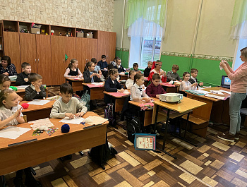 Игровая программа «Русские народные куклы» в рамках цикла мероприятий «В гостях у Василисы Премудрой»