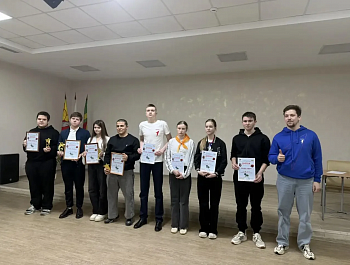 Квиз-турнир «Лига знаний», при поддержке местного отделения «Движение первых» Таловского района.