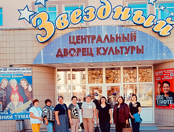 Практикум по эстрадному вокалу на тему: "Методика вокально- хоровой работы в самодеятельном коллективе"
